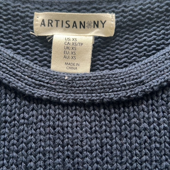 Navy blue sweater - Picture 5 of 6